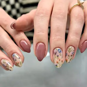 Gentle Dusty Pink Hand-Painted Flower Press On Nails, Nude Transparent Elegant Almond Removable False Nails, Perfect for Commute & Date, with Jelly Glue and Nail File