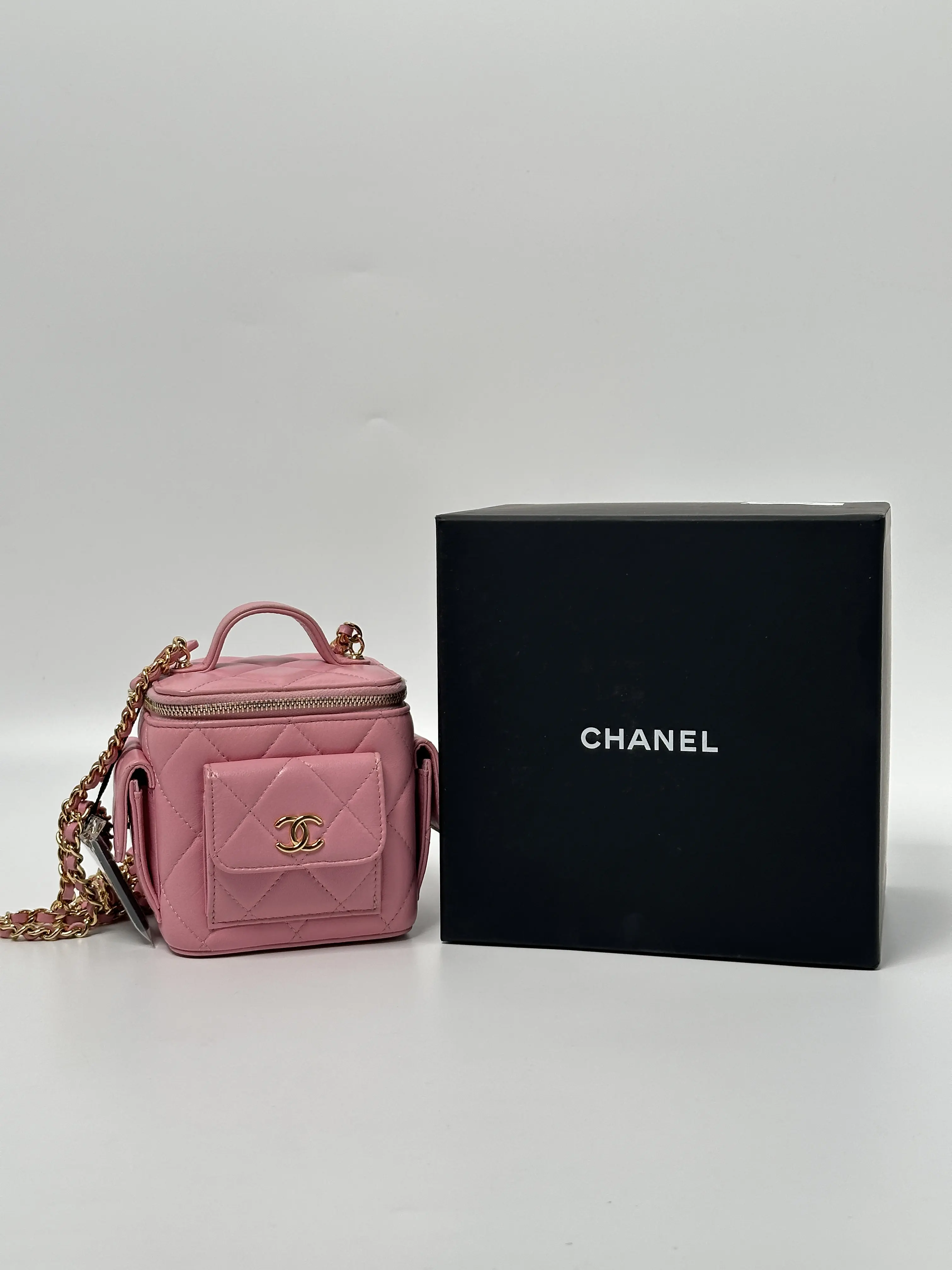 Pre-owned CHANEL leather Shoulder Bags Cargo Polly Pocket Vanity Case Shoulder Bag FJ016CC