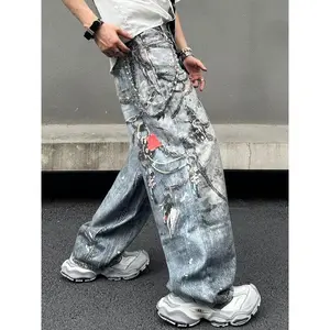 Unisex men’s straight-leg pants with chain print and pocket detailing, loose street fashion denim-effect trousers for everyday wear, suitable for all seasons