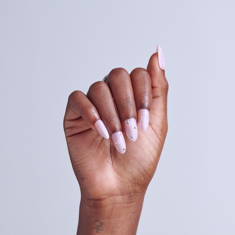 KISS GLAM 3D & Jewel Press On Glue Nails  - Breeze of Bliss