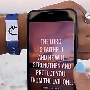 2Pc Daily Bible Verse Bracelet Wearable Elastic Bible Bracelet with NFC for Women Men Teens Scannable Inspirational Bible Verse Wristbands