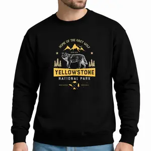 Vintage Yellowstone Wolf Sweatshirt – Unisex Long Sleeve T-Shirt for Outdoor Fans