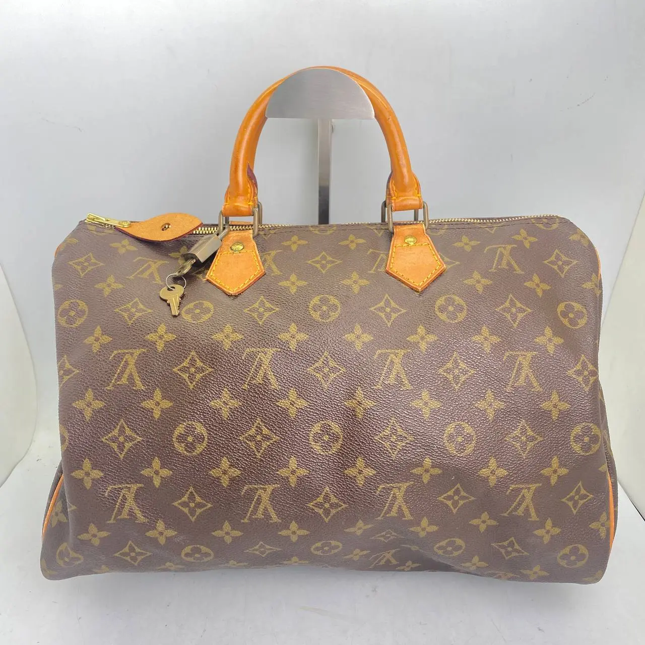 Pre-owned Louis Vuitton Canvas Tote Bags speedy 35