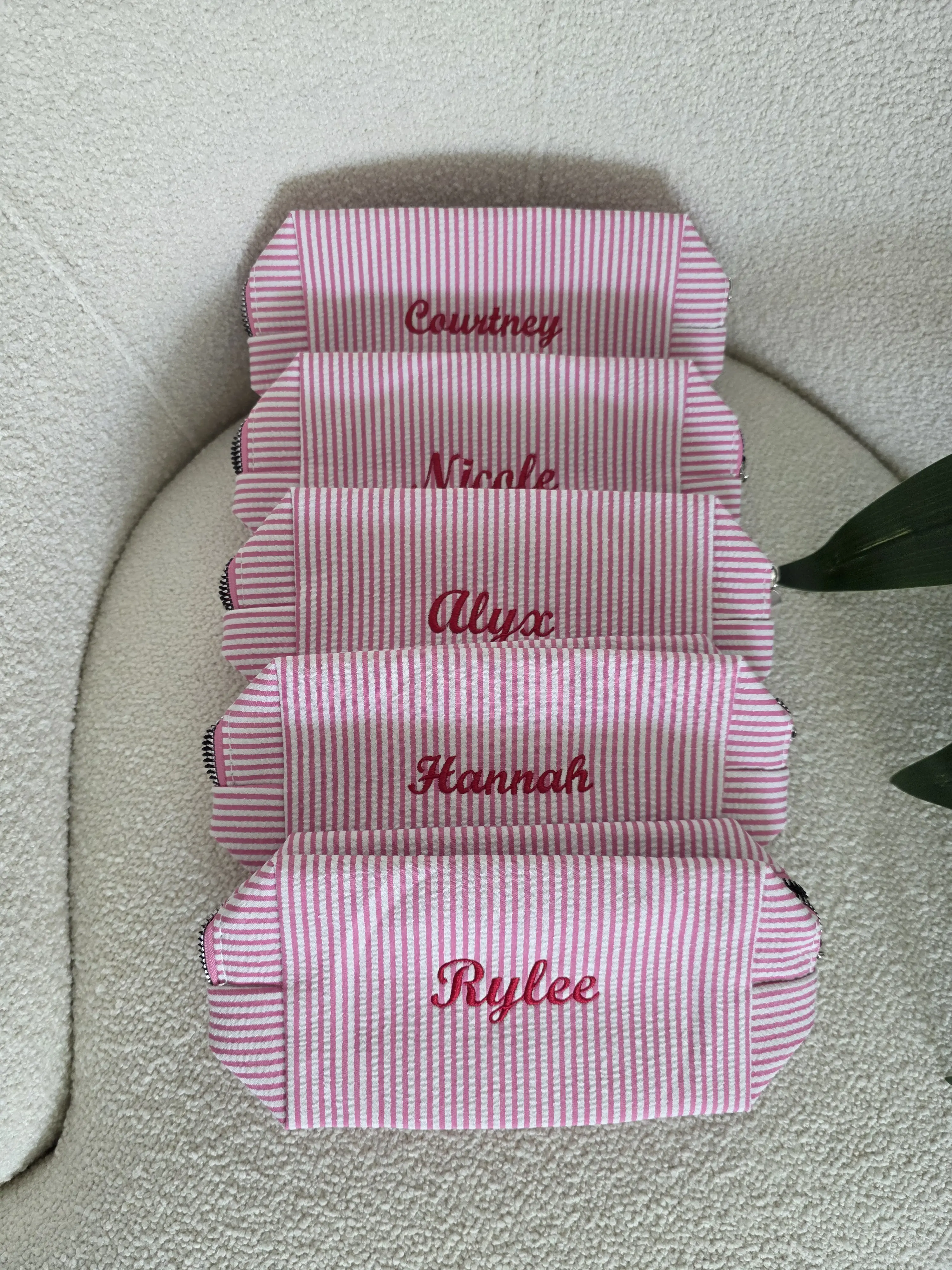 Personalized Custom Makeup Bag, Bridesmaid Gift, Proposal Gift Box, Custom Name Embroidered Makeup Bag, Aesthetic Monochrome Makeup Bag, Seersucker Toiletry Bag, Mother's Day Gift, Bachelorette Party Gift, Custom Cosmetic Bag for Bridesmaid