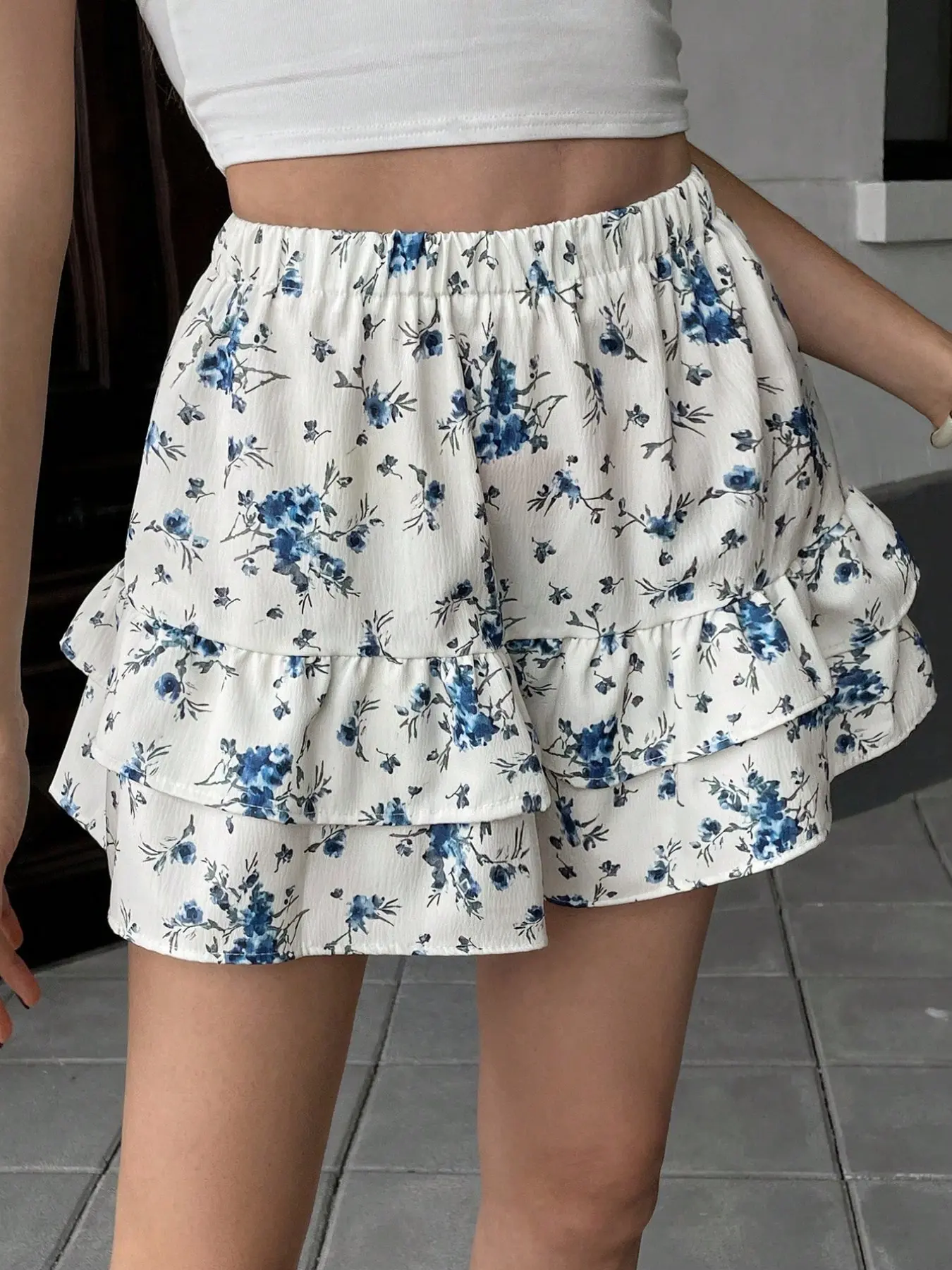 Spring Summer Blue Floral Layered Ruffle Elastic Waist Shorts, Fresh Sweet Style Casual for Dating and Streetwear