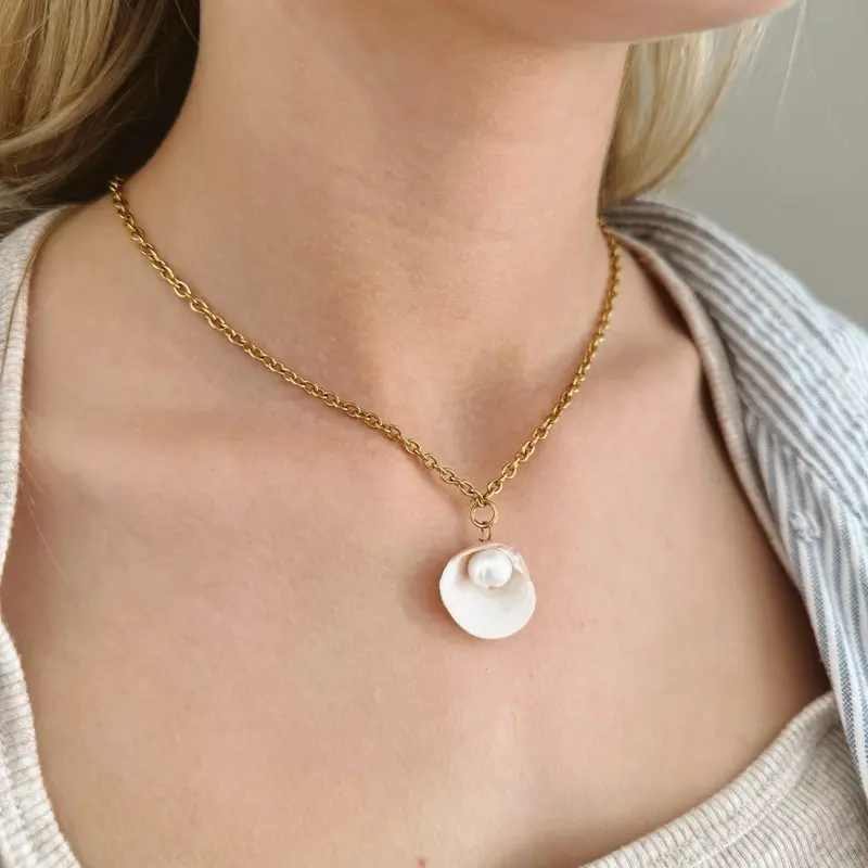 Stainless Steel Seashell Pearl Necklace