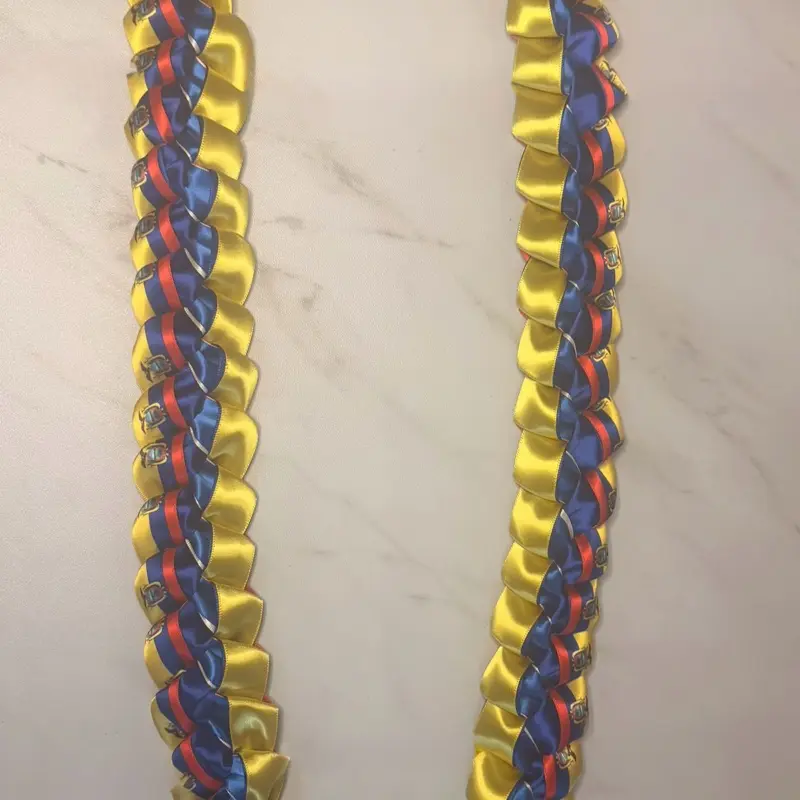 Ecuador graduation lei