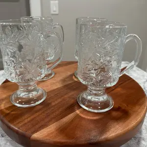 Set de 4 tazas con pedestal princess house, línea fantasía