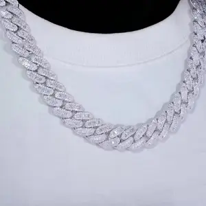 Iced Out CZ Baugette Cuban Chain 18 inch- Sparkling Diamond-Embellished Necklace for Stylish Wear
