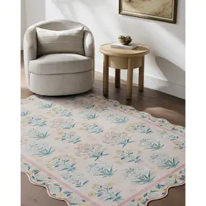 Lavable Scalloped Floral Area Rug in Pastels, Machine Washable Lavable Scalloped Floral Area Rug in Pastels, Machine Washable