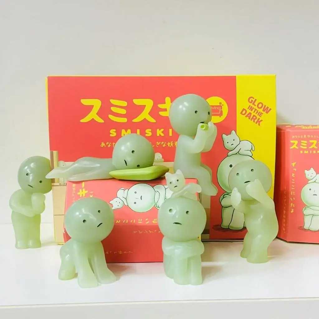 Smiski Living, Sunday, Hippers Glow-in-the-Dark Series – Cute Mini Figure Phone Accessory | Kawaii Decoration for Daily Items & Desk Decor