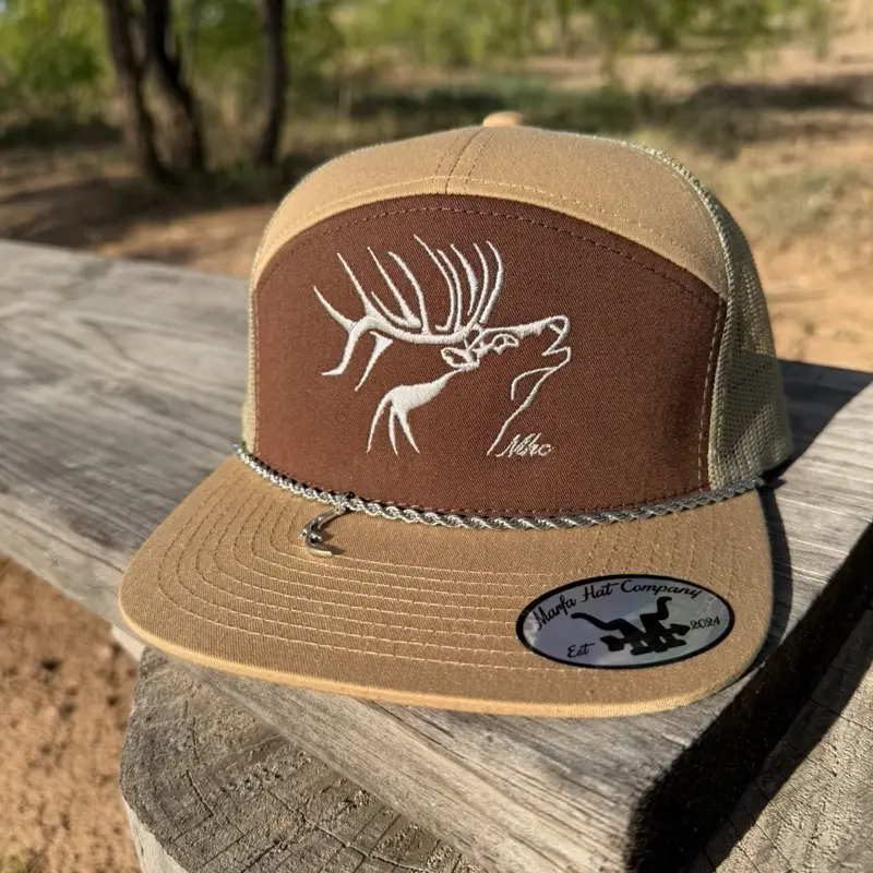 Chained Elk Hat, Stylish Outdoor Cap for Casual Wear