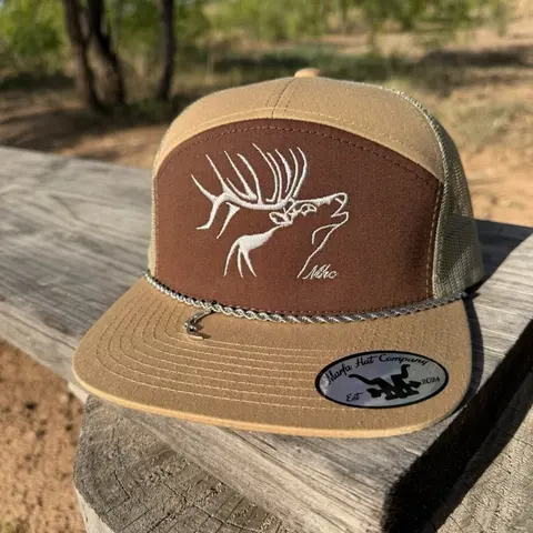 Chained Elk Hat, Stylish Outdoor Cap for Casual Wear