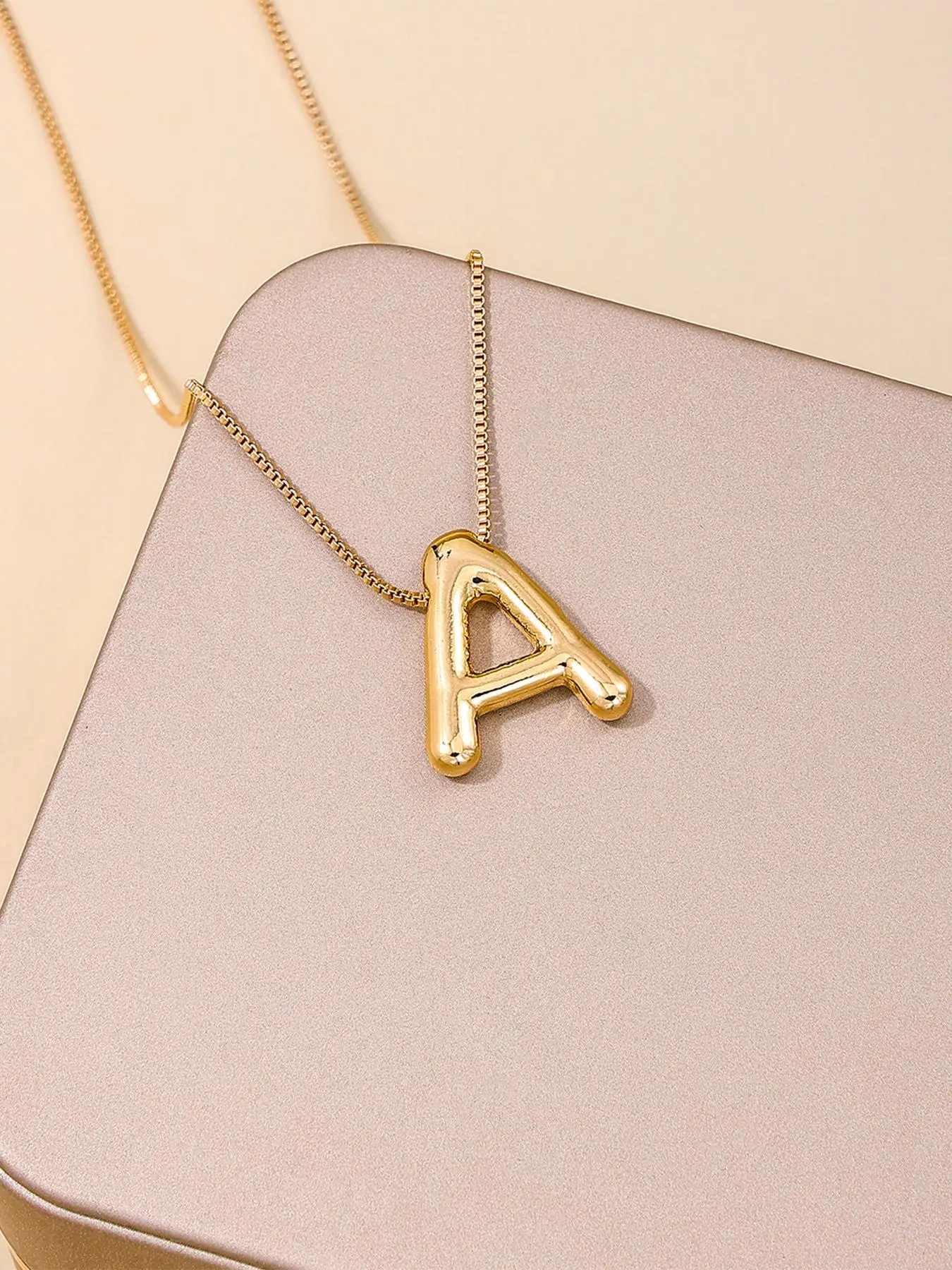 Fashion Alphabet Charm Pendant Necklace for Women & Girls, Fall Festival Style Trendy, Firemen Birthday Jewelry for Party, Daily Clothing Decor, Trend