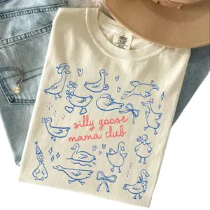 Comfort Colors Mama Bow T-Shirt, Striped Mama Top, Coquette Mom Shirt, Mothers Day Gift, Mama Bow Stripes T-Shirt