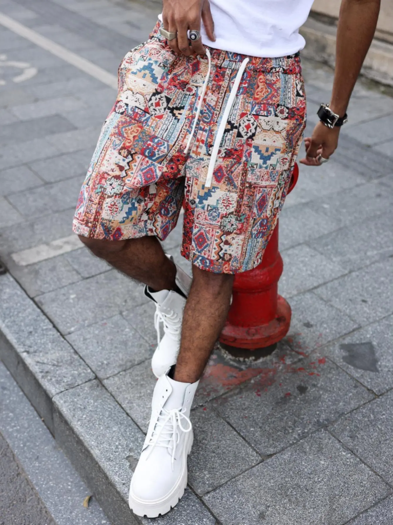 Men's Casual Tribal Geometric Print Shorts - Lightweight Printed, Casual Athleisure Bottoms with Bold Colors, Artful Ethnic Detailing Feels Special, Bohemian Tapestry Design for Sneaker Pairing