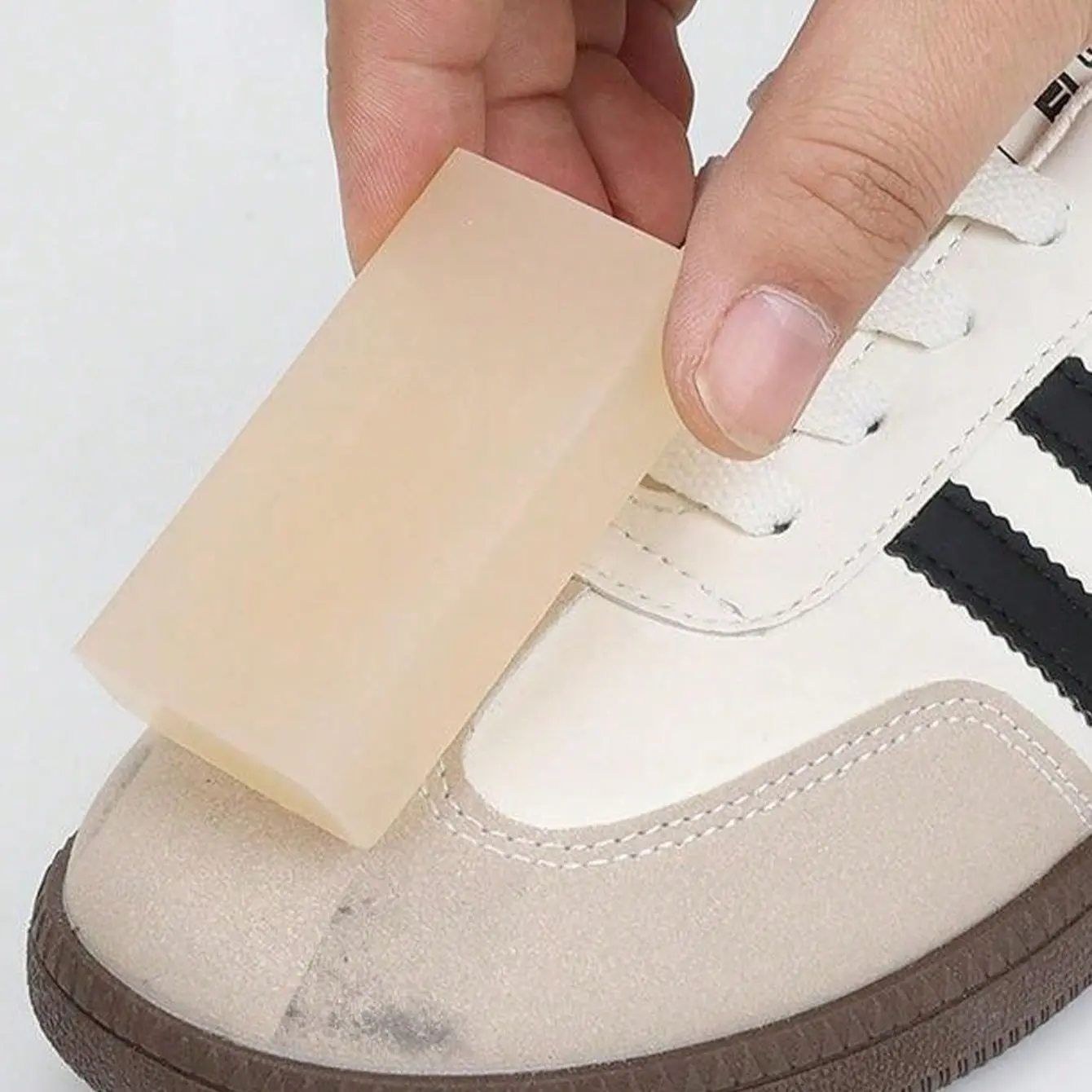 1pc Portable Shoe Cleaner, Footwear Cleaner, Sneaker Stain Remover, Waterless, Suitable For Cleaning Velvet, Leather, Sneakers, Dry Cleaning Stain Removal, Travel-Friendly Shoe Care Wipe, Non-Abrasive, Shoes Cleaning Agent, Ideal For Sneaker Enthusiasts