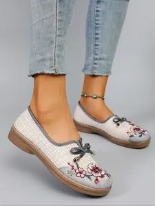 Women's Floral Embroidery Bowknot Design Slip on Sneakers, Casual Comfortable Breathable Low Top Shoes, Fashionable Sneakers for Daily Wear, Walking Shoes