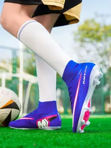 Summer Adult Men's Anti-Slip Seamless Soccer Shoes, Lightweight Breathable Mesh Training Boots, Ergonomic Design for Grass Fields, Long Studs for Teens