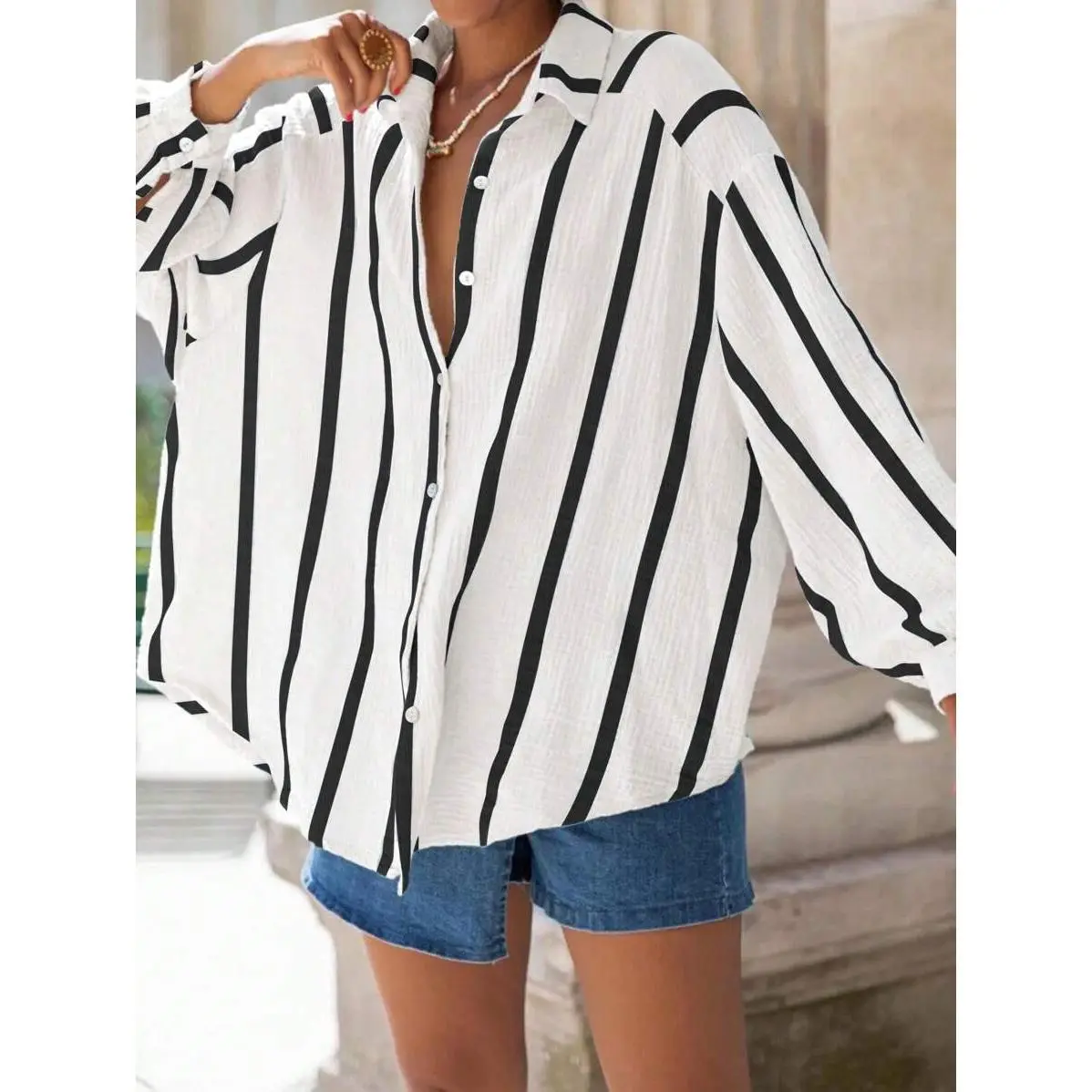 black and white pattern