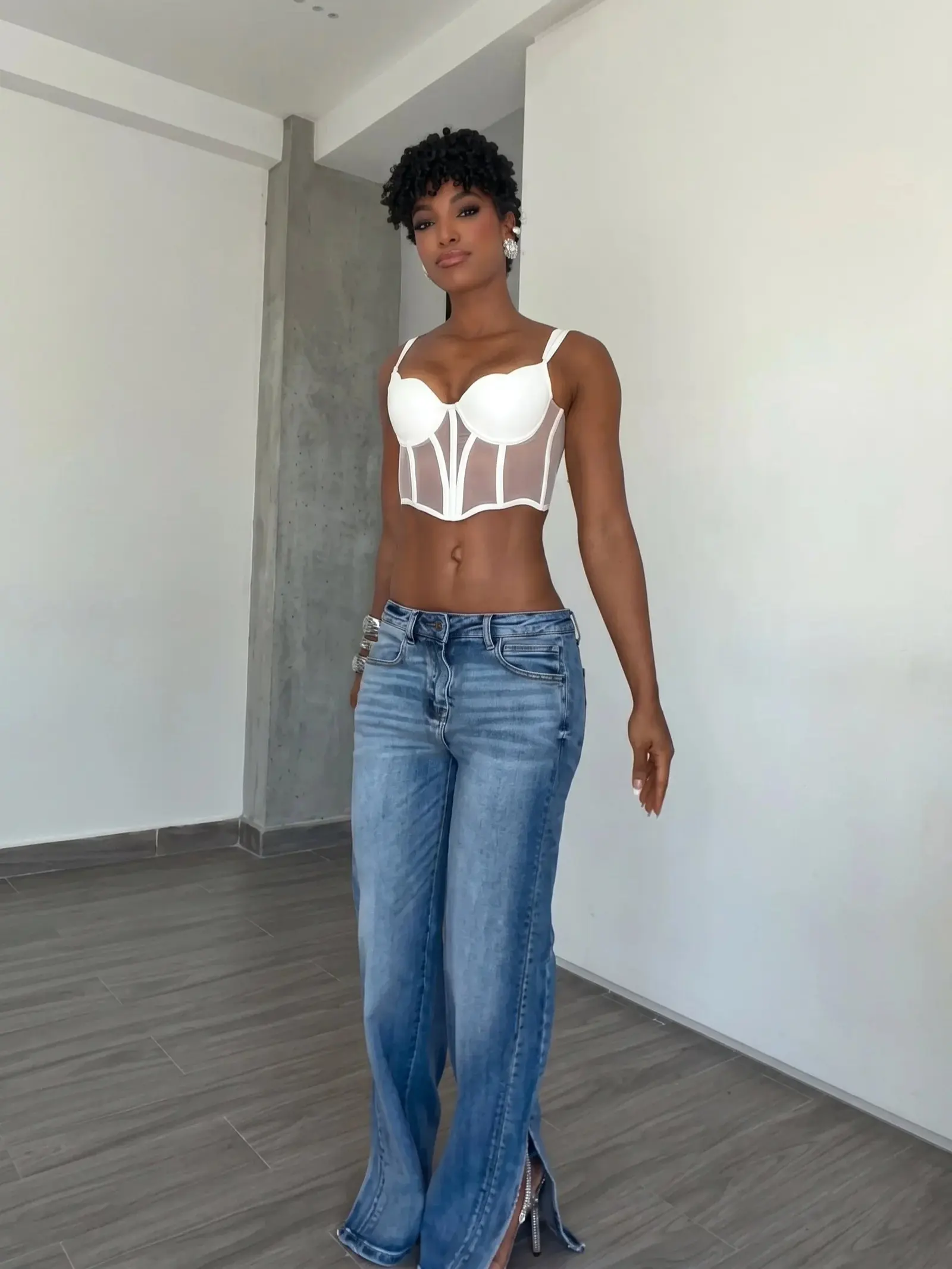 Front Slit Wide-Leg Jeans | Effortless High-Rise Denim
