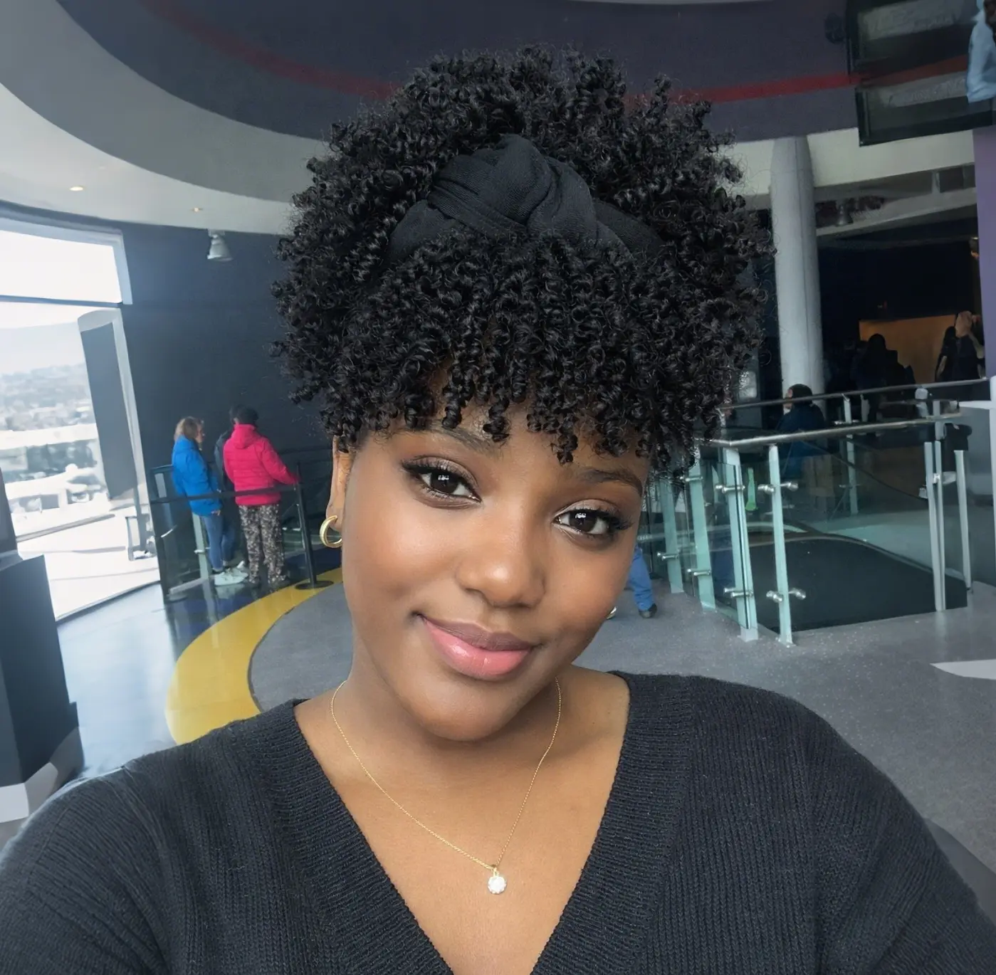 Short Afro Curly Headband Wig for Black Women Synthetic Kinky Curly Headband Wig with Bangs for Women Natural Turban Wrap-Wig with Bangs