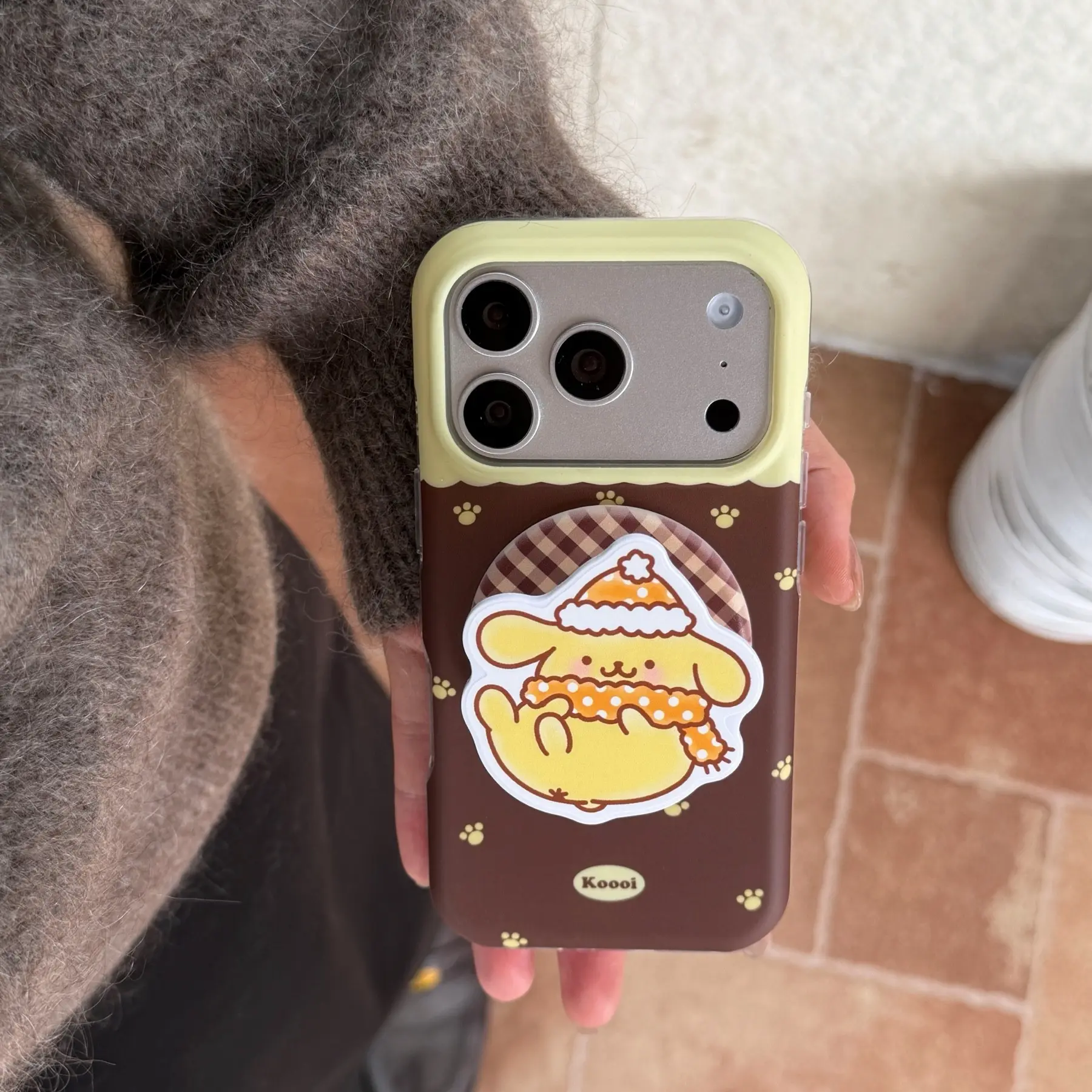 Colorblock Dog Paw Phone Case, Protective, Shockproof, Stand Holder Design, Compatible with iPhone Models 17 Pro Max to 13, Fashionable & Unique, Cover