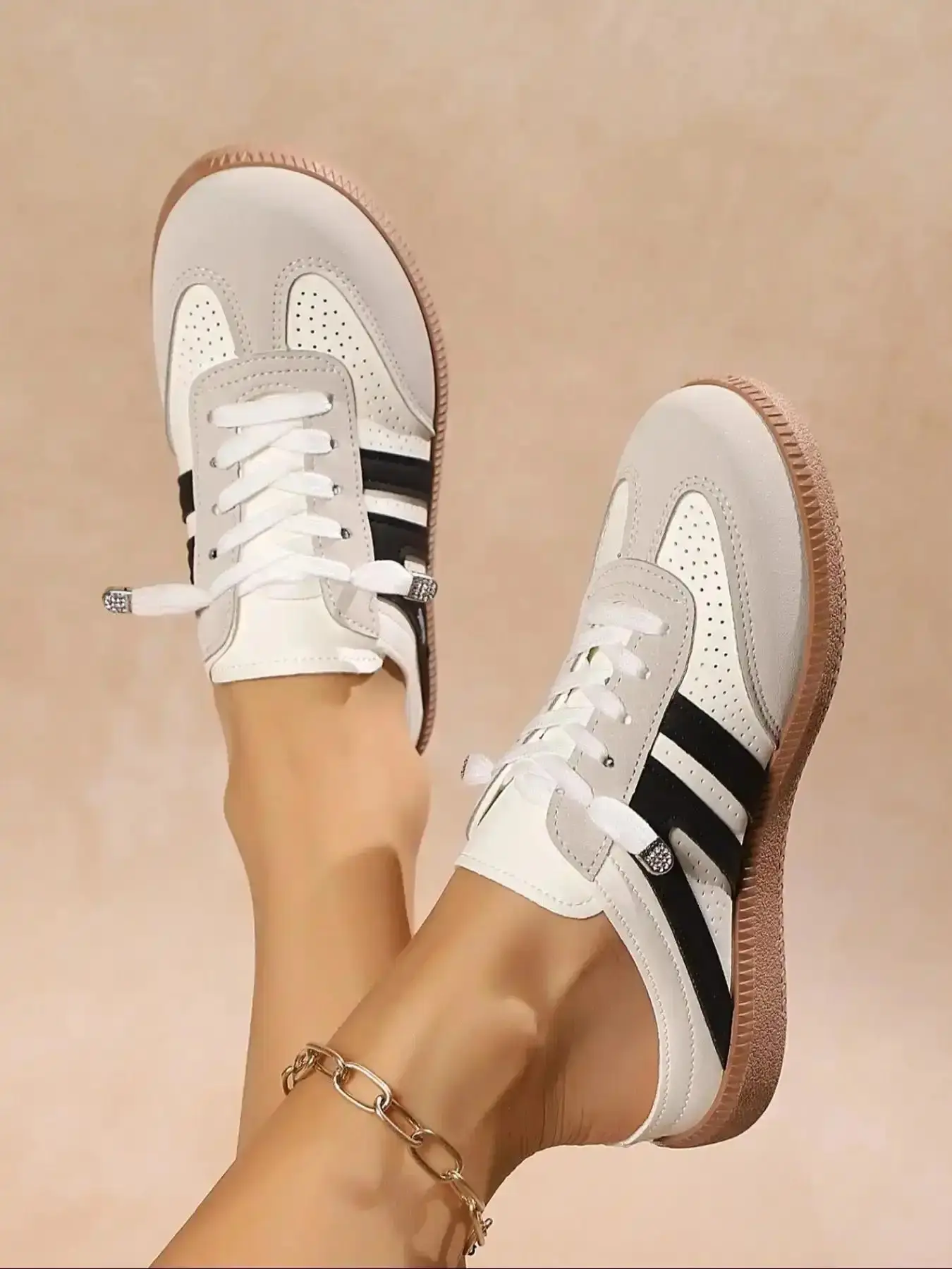 Women's Slip-On Breathable Sports Shoes, Trendy Walking Sneakers, Soft Sole Lightweight Non-Slip Open Toe Sneakers, Comfortable All-Season Casual Footwear, Classic, Versatile, Elegant