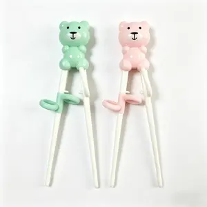 1pair cute bear shaped design chopsticks - available in green and pink, suitable for children's dining, durable and easy to grip tableware, suitable for children's training chopsticks and toddlers