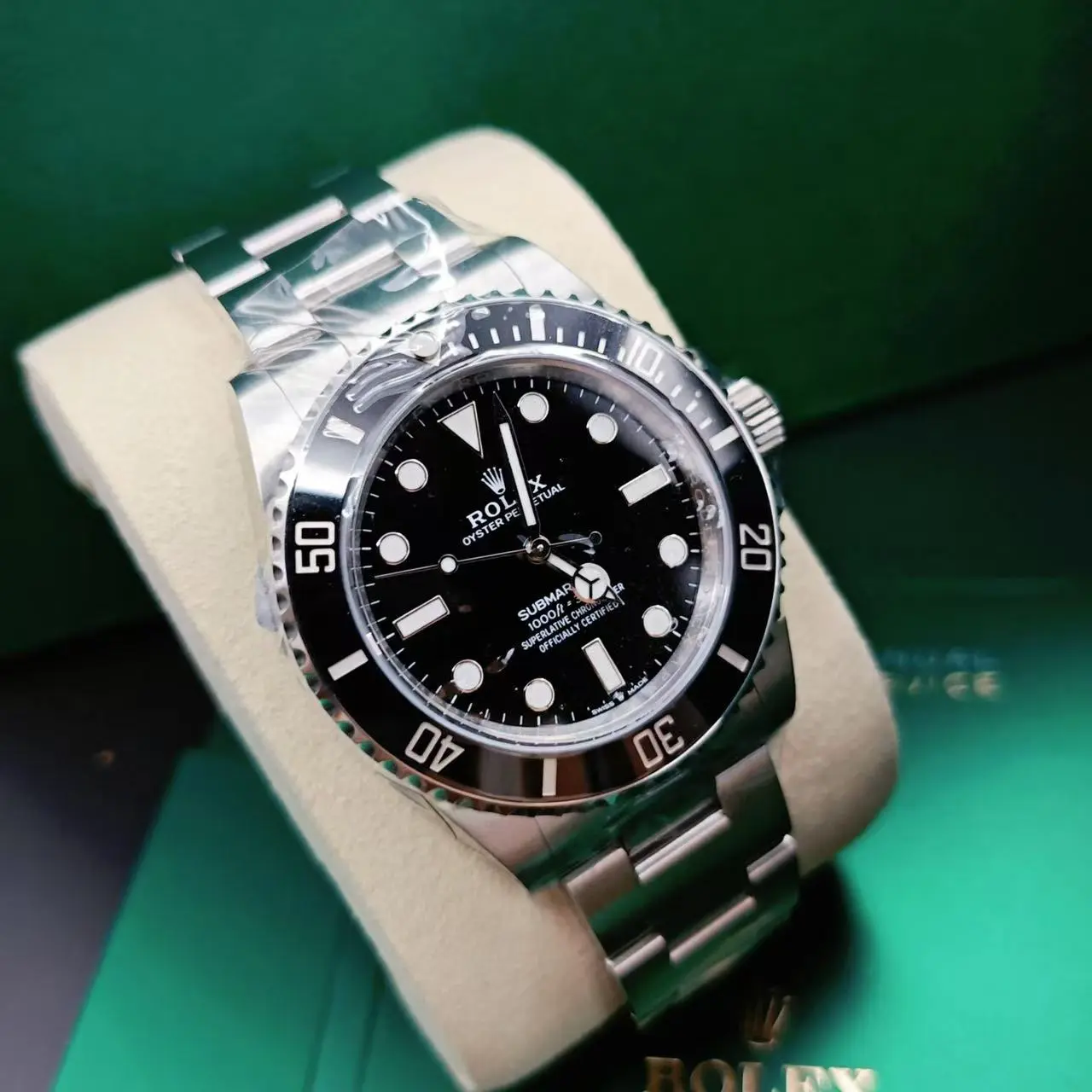 Pre-owned Rolex Submariner m124060-0001 Oystersteel 41mm Automatic Luxury Watch No Date Full Set