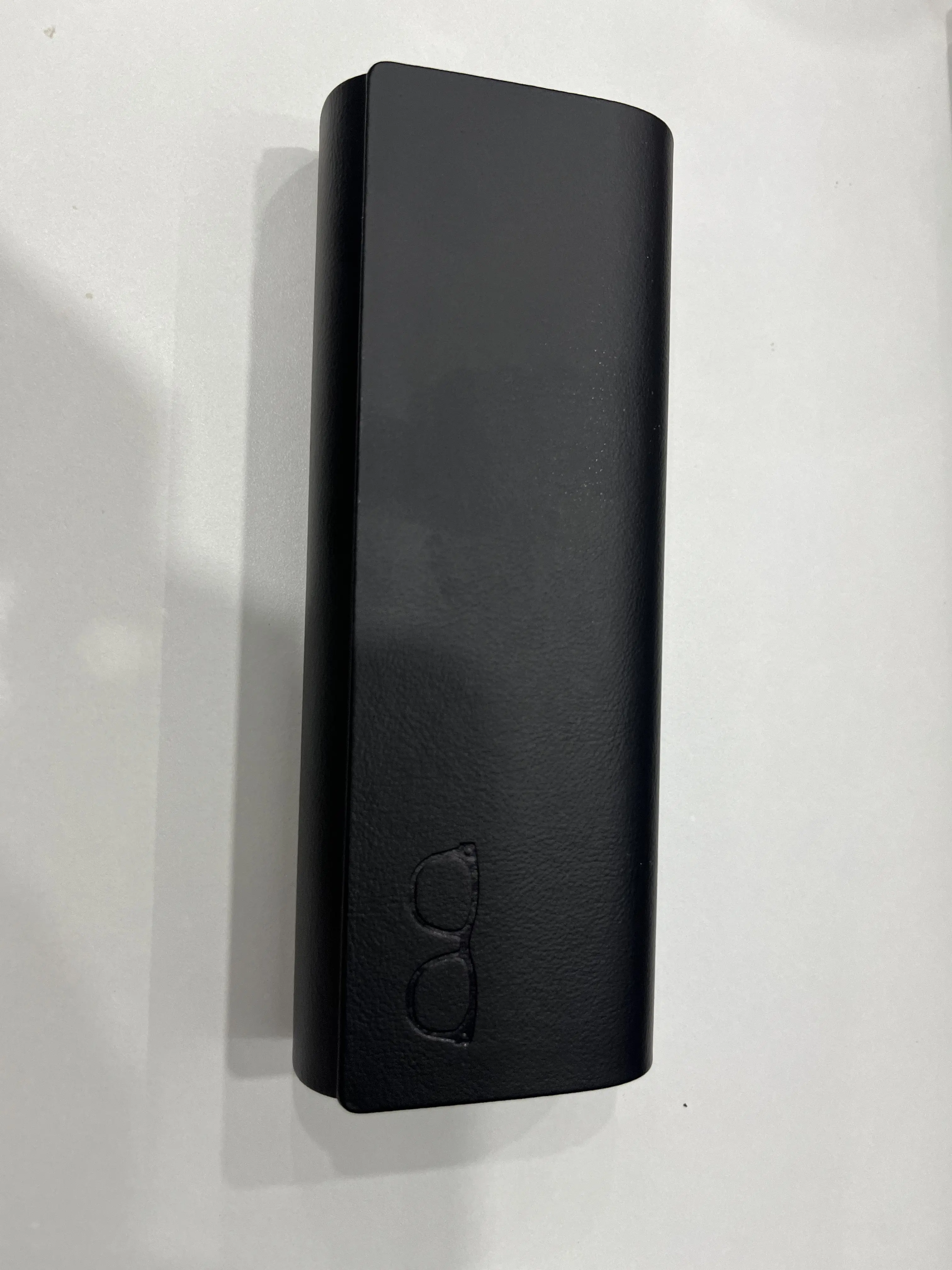 Fashion Eyewear Accessory, Hard-Shell Glasses Case for Daily Use
