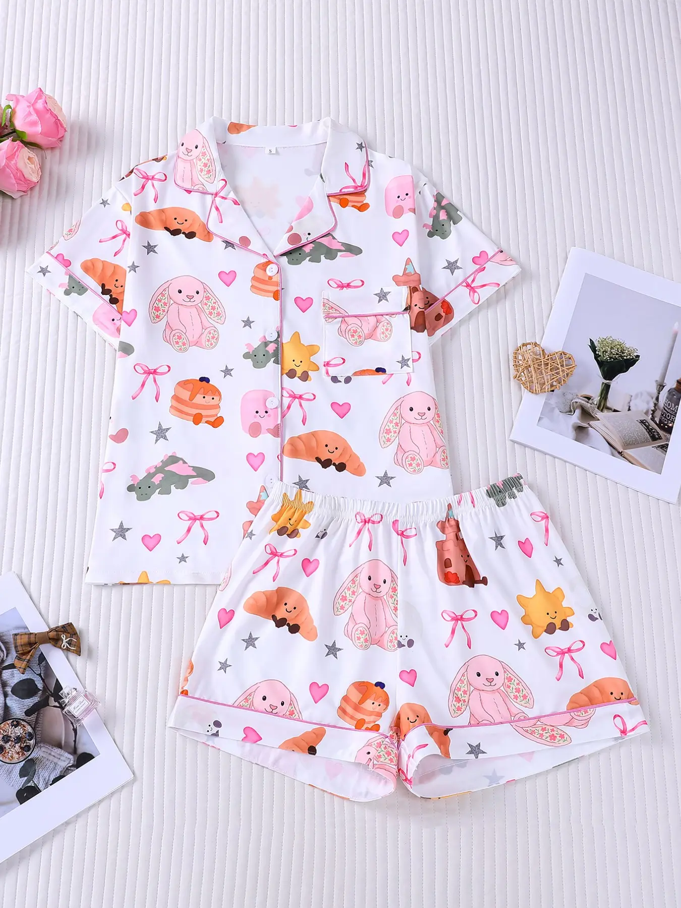 Women's 2-Piece Cartoon Bunny Bread Print Lapel Pajama Set, Cute Animal Heart Pattern Short Sleeve Button Top with Pocket & Elastic Waist Shorts, Soft Comfy All-Season Loungewear, home leisure wear, Casual Sleepwear for Daily Wear Pjs Pyjamas