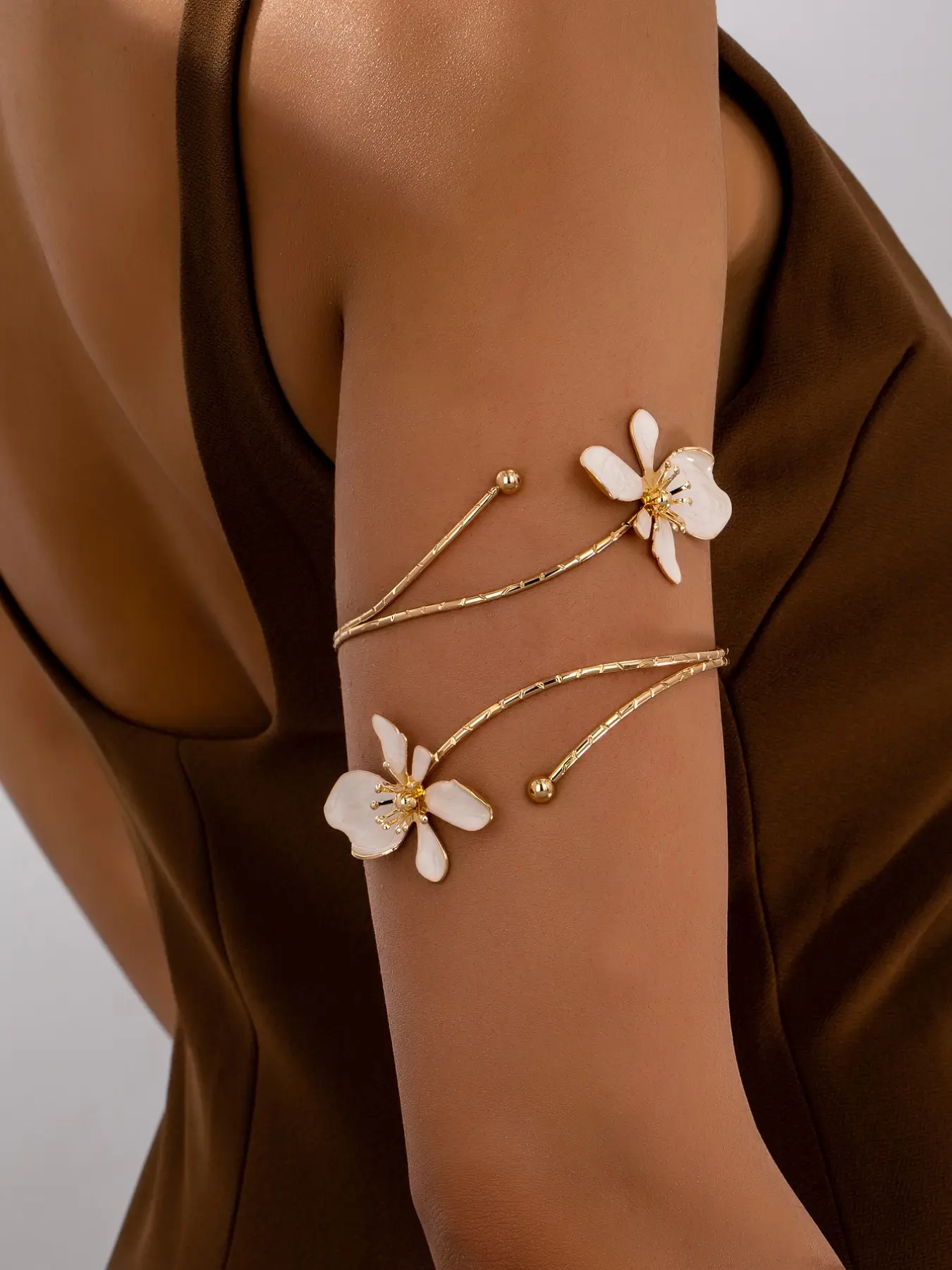 Women's Fashion Arm Bracelet Body Chain, Body Jewelry, Body Jewellery, Boho Style Enamel Flower Arm Bracelet, Ideal for Daily Vacation and Gift, No Box Included