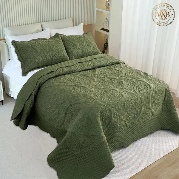 Olive Green Super King Quilt Set 128x120 Oversized Lightweight Microfiber Bedspread 3 Pieces All Season Soft Quilted Bedding Set with 2 Pillow Shams