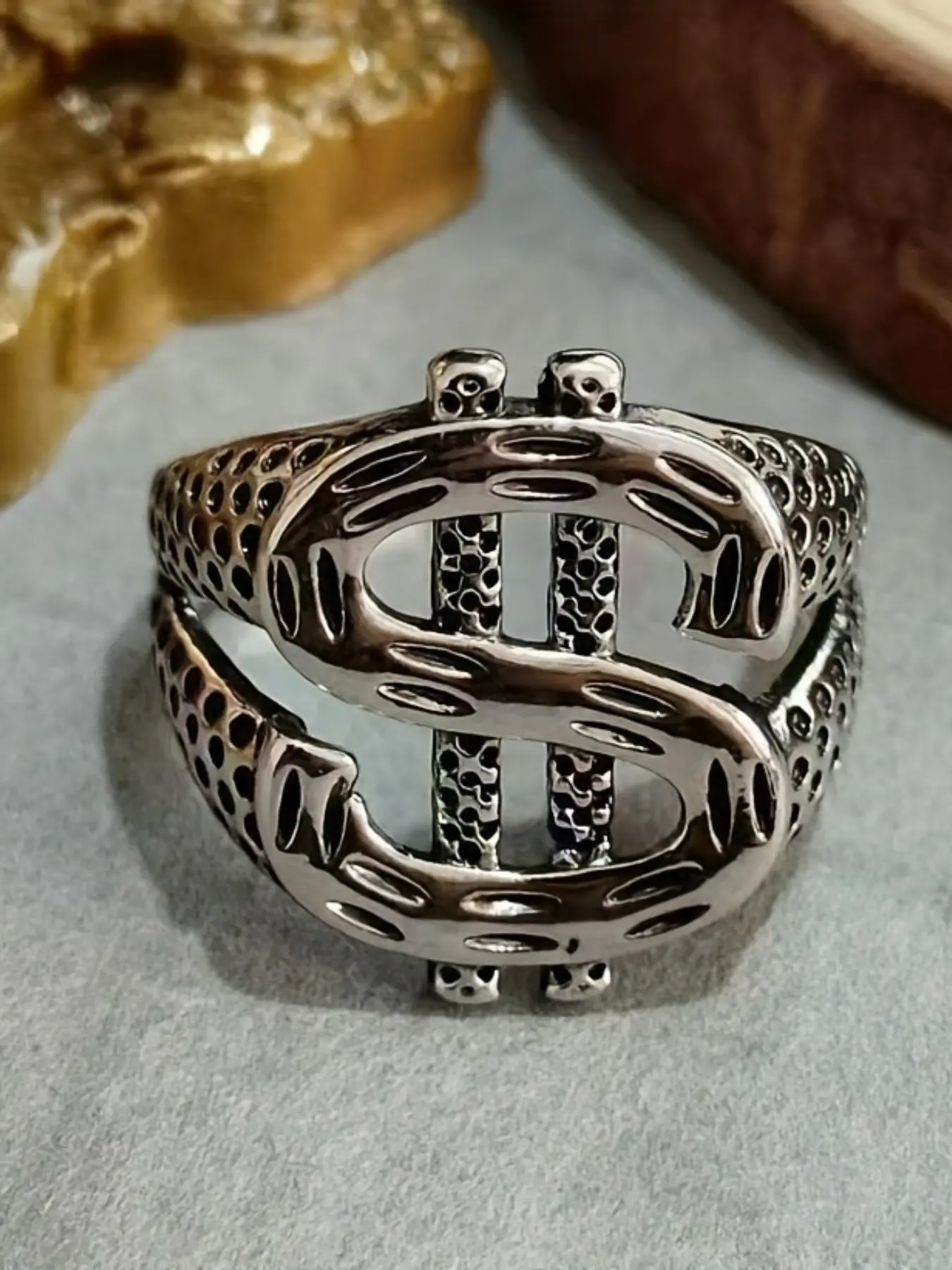 Trendy Oversized Dollar Sign Ring Adjustable Punk Finger Jewelry, Fashionable Open-End Design for Stylish Punk Style Ring Adjustable Rings