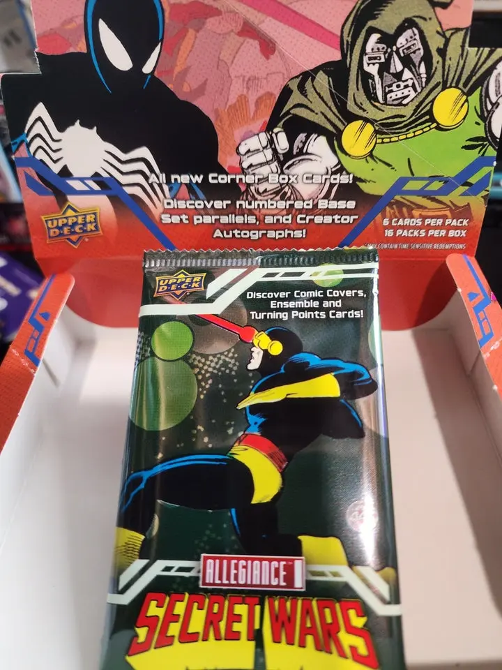 Marvel SECRET WARS Allegiance Upper Deck HOBBY Pack! Chase Base Set Parallels, all new corner box cards, and Creator Autographs!!