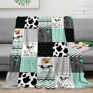Cow Print Quilted Throw Blanket, 1 Count Soft Comfortable Warm Napping Blanket, Cool Bedroom Bedding Blankets for Home Office School Dormitory Outdoor Camping, Cow Pattern Blanket