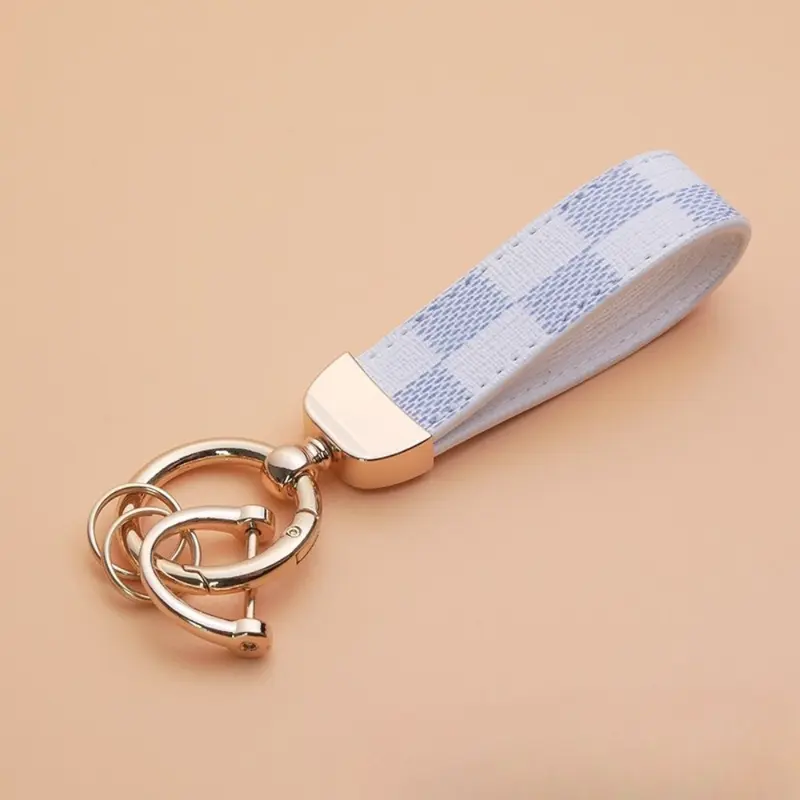 Men's Printed Leather Car Keychain - Metal Horseshoe Design, Universal Fit, Keychain for Car Keys