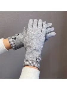 French Elegance Thickened Faux Mink Fur Winter Warm Gloves with Bow Black White Touchscreen Five-Finger Stylish Gloves