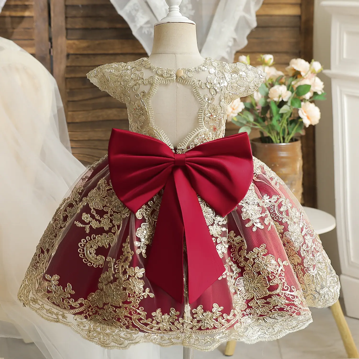Backless Bow Baby Girls Dress for Birthday Party Ruffles Elegant Luxury Kids Princess Dresses Embroidery Vintage Formal Prom Gown Christmas New Year D