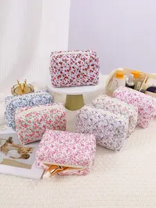 1Pc Floral Makeup Bag, Large Capacity Square Portable Handheld Makeup Bag, Foldable Travel Cosmetic Bag, Popular Floral Makeup Bag, Cosmetic Tool Organizer Gift For Women & Girl
