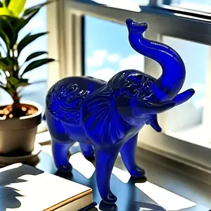 1pc Glass Elephant Figurine, Crystal Elephant Decor, Artistic Glass Craft, Ideal for Living Room, Office, Opening, Housewarming Gift