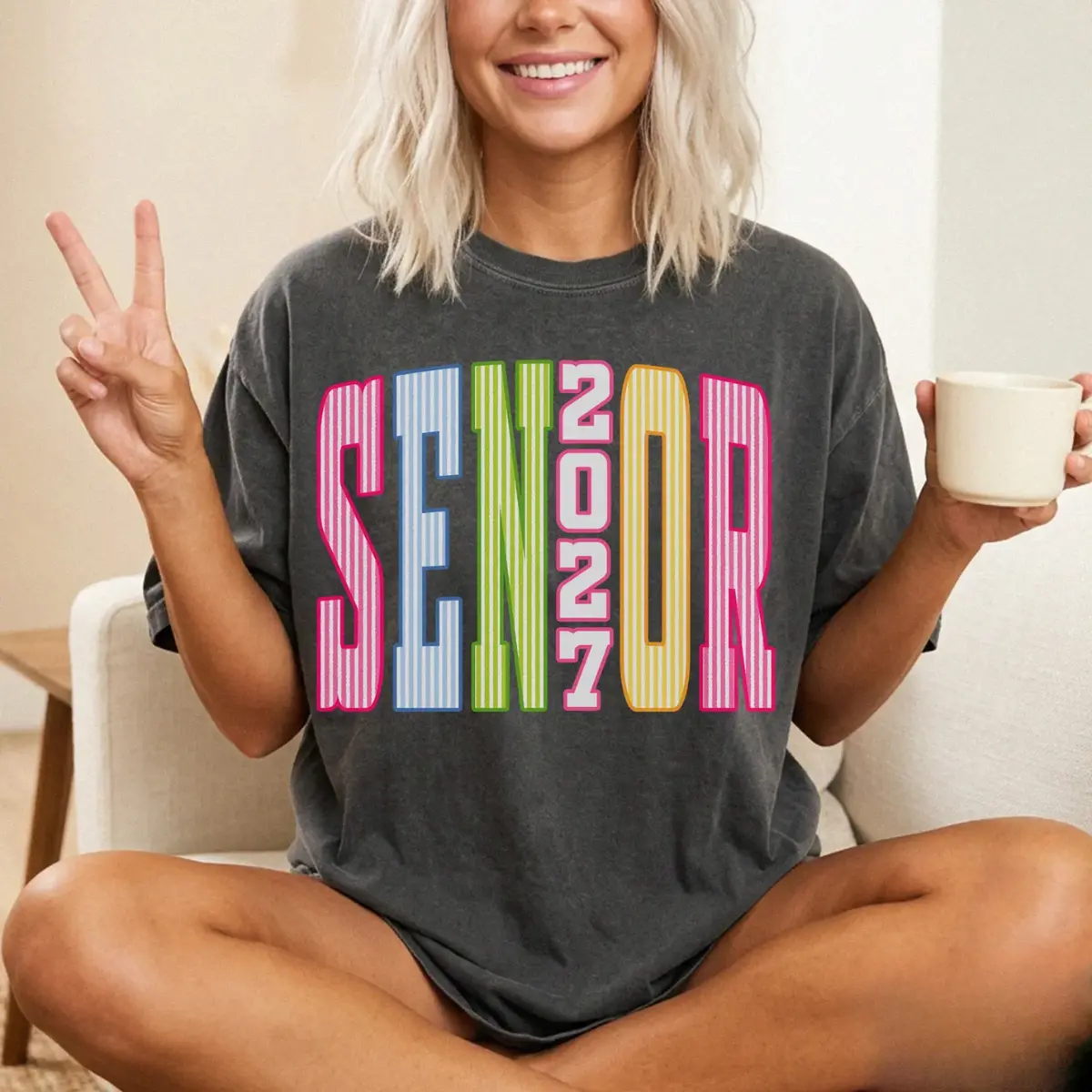 Senior 2027 T-Shirt, Class of 2027 Senior Shirt, Colorful Retro Graduation Tee, High School Senior 2027 Graphic T-Shirt, Senior Year Unisex Tee, Graduation Gift, Back To School Apparel