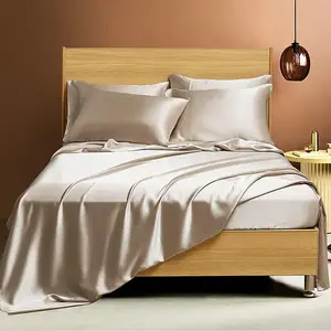 Solid Color Satin Bedding Set, 6 Counts/set Including 1 Count Fitted Sheet & 1 Count Flat Sheet & 4 Counts Pillowcase without Filler, Soft Comfortable Breathable Bedding Set for Home Hotel Dormitory