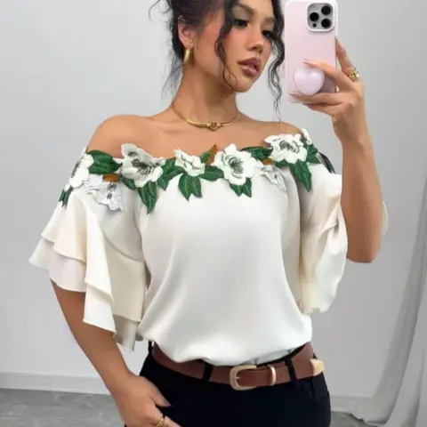 Women's Floral Embroidery Off the Shoulder Kimono Sleeve Blouse, Casual Elegant Fashion Top for Summer, Women's Clothing for Daily Wear, Womenswear
