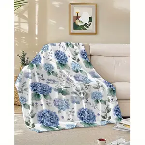 Comfortable Blue Hydrangea Flannel Blanket - Soft, Warm, Lightweight, Suitable for Bed, Sofa, or Camping - Four Seasons Comfortable, 280 g/m², One Side Printed, Easy to Care for, Perfect Gift for Mother's Day and Ramadan, Camping Blanket | Decorative Para