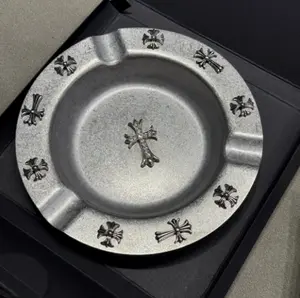 Y2K Retro Distressed Dark Stainless Steel Cross Ashtray - Creative Home Decor Cigarette Holder for Home Supplies
