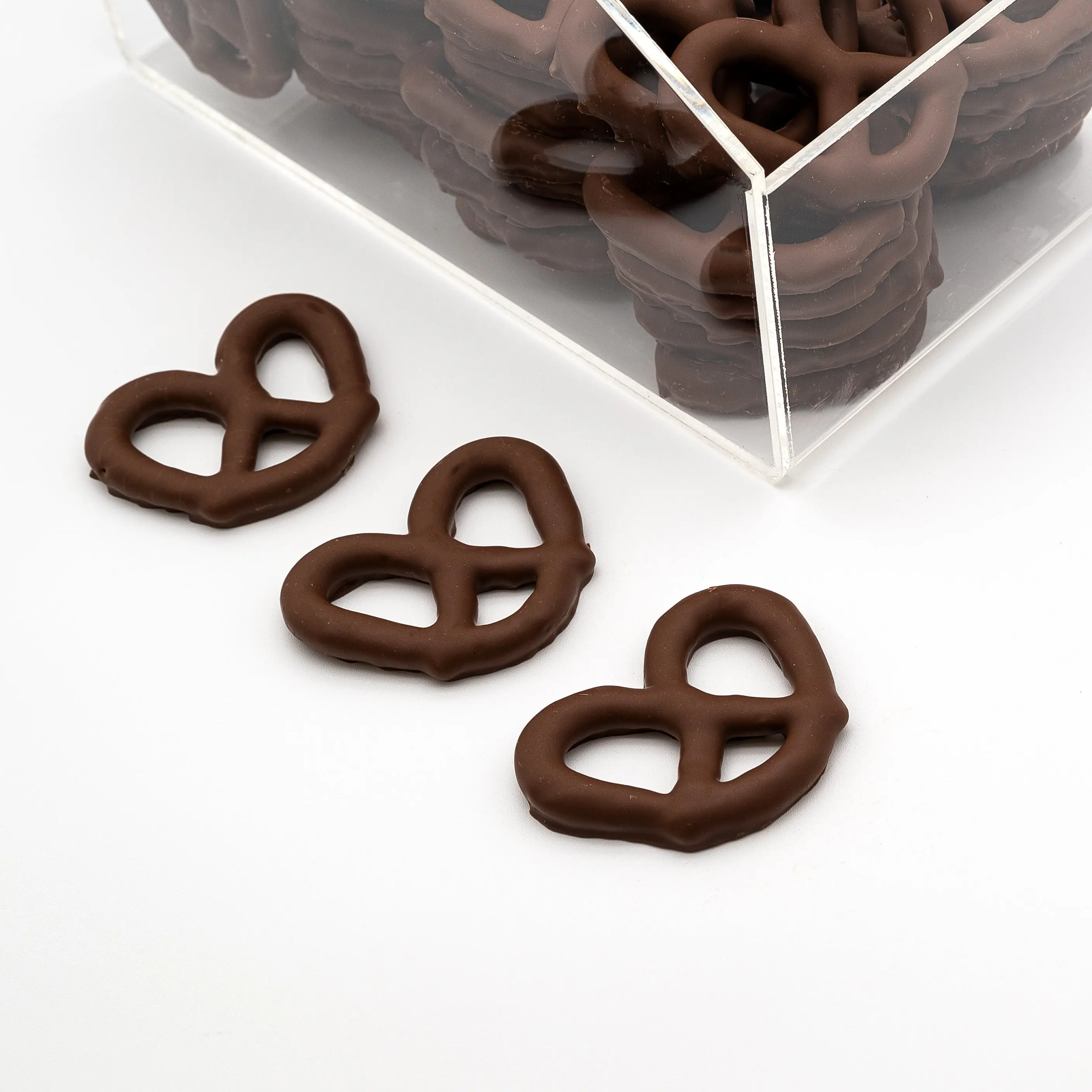 Milk Chocolate Covered Jumbo Pretzels - Pretzels Dipped in Milk Chocolate -  4 oz & 8 oz & 1 lb Chocolate Bag Snack Dessert