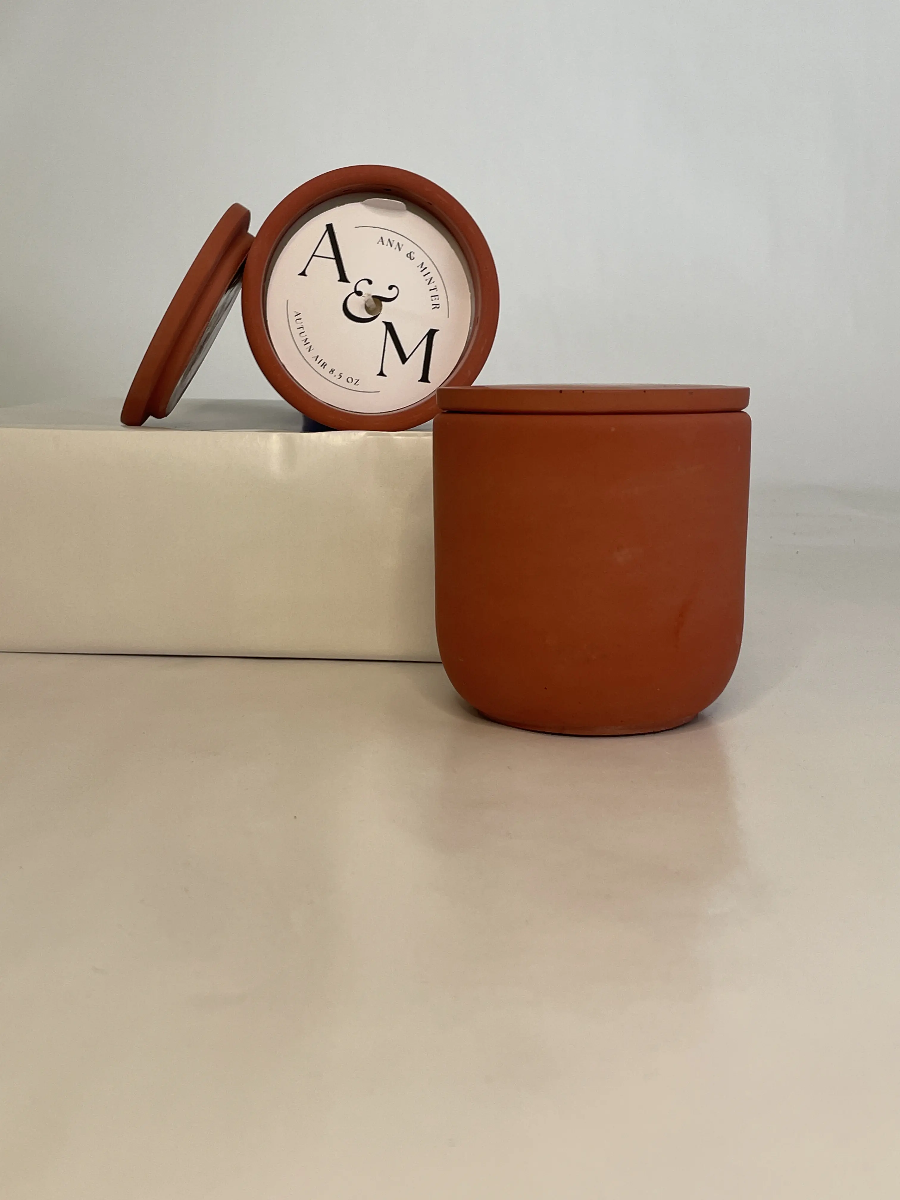 Ann & Minter Cinnamon Clove Candle - Winter Collection, 8.5 oz Handmade Concrete Jar with Natural Wick - Fragrance, Decor