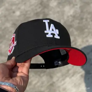 New Era LA Dodgers Snapback Hat Black Red Brim Adjustable Baseball Cap, Casual Everyday Wear, Sporty Clean Look, Limited Edition Trend Cap 2026